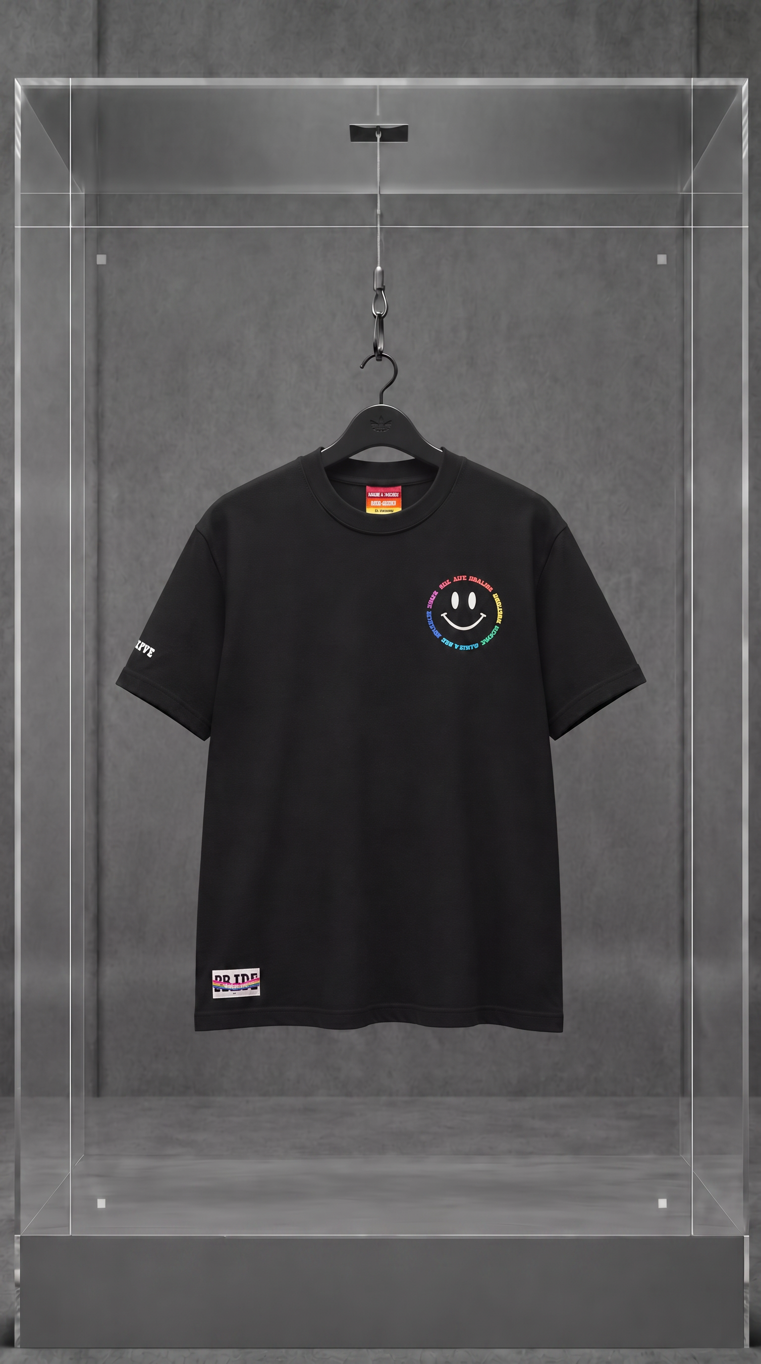 Camiseta Shoe Palace × Gilbert Baker Rainbow Smiley Preta