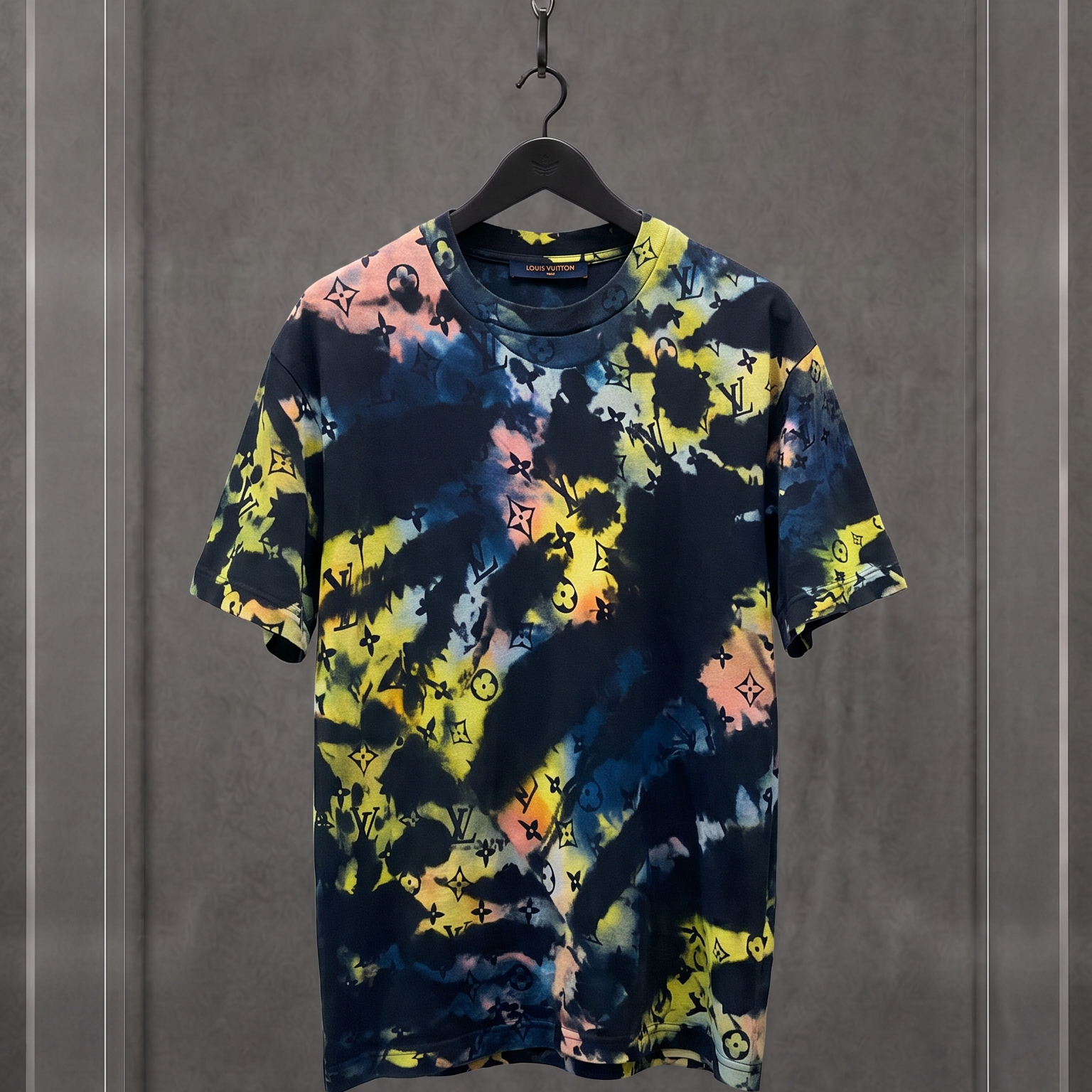 LOUIS VUITTON Monogram Tie & Dye Tee — Virgil Abloh
