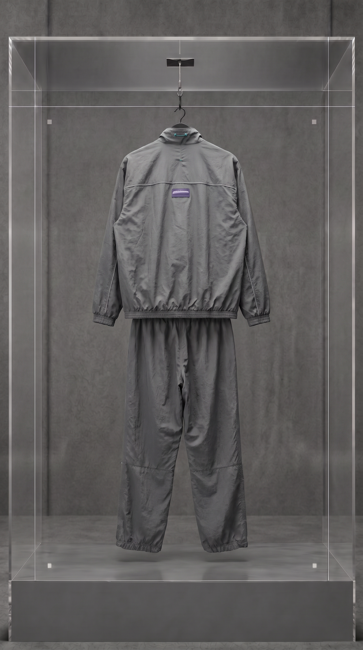 PUMA × MERCEDES-AMG PETRONAS Silver Arrows — conjunto (jaqueta + calça) · 2020